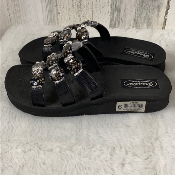 Grandco Woman’s Sandals - Selling As Pair - Size 6 - Picture 7 of 12